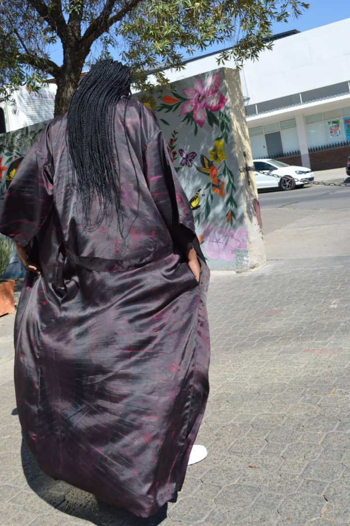 Multi Alatu Sauki adire kimono, To fit