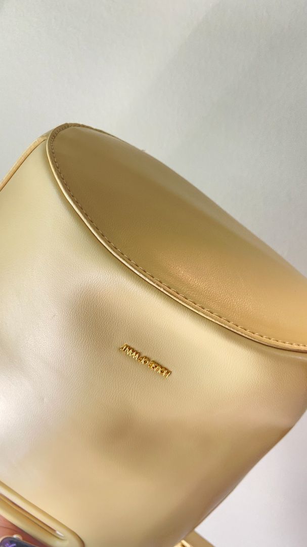 bucket crossbody bag