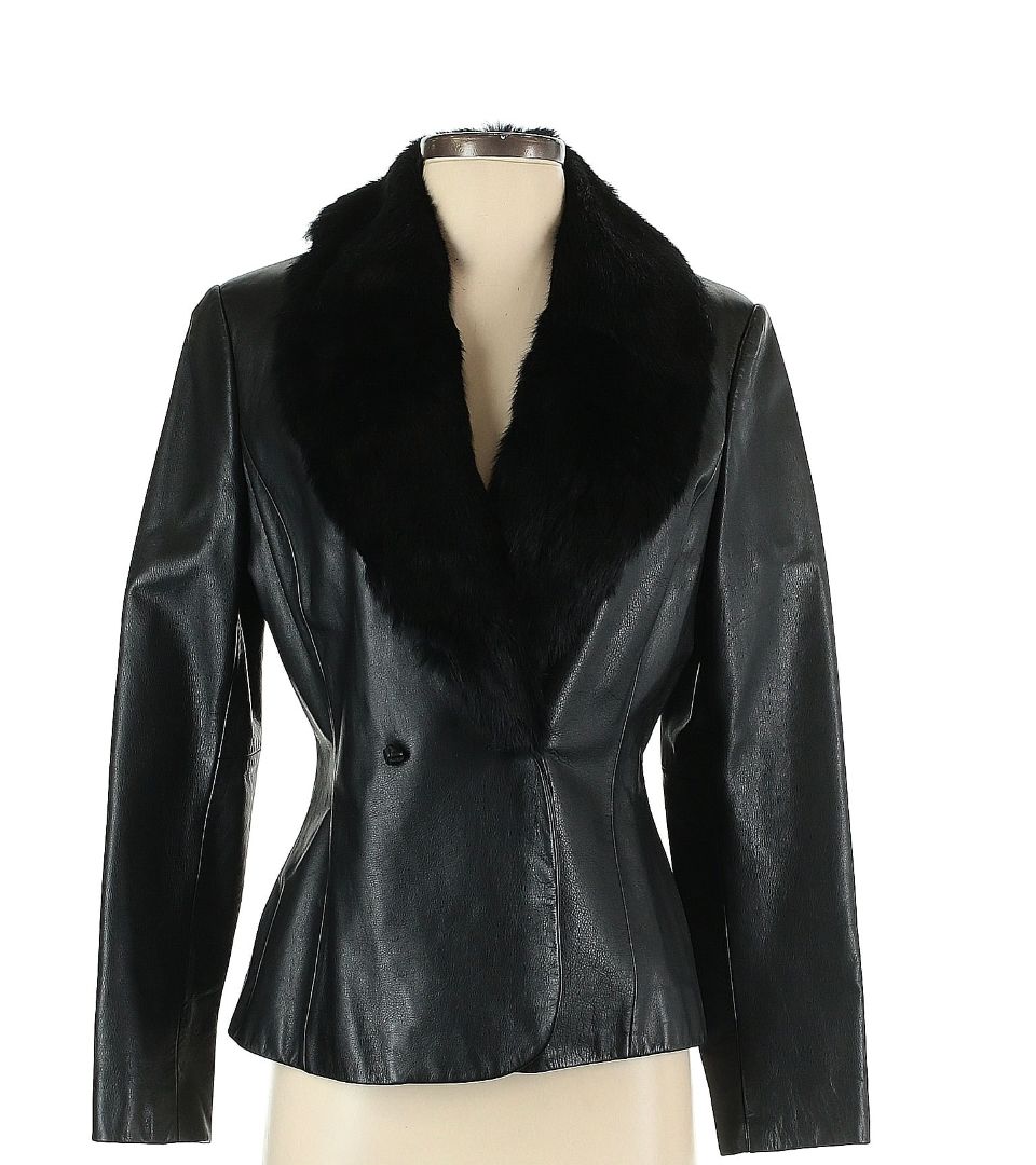 fur collar  double breasted blazer